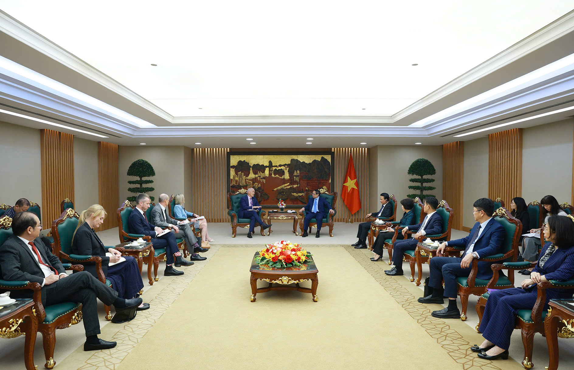 팜 민 찐 총리, 호주 RMIT 대학교 총장 접견